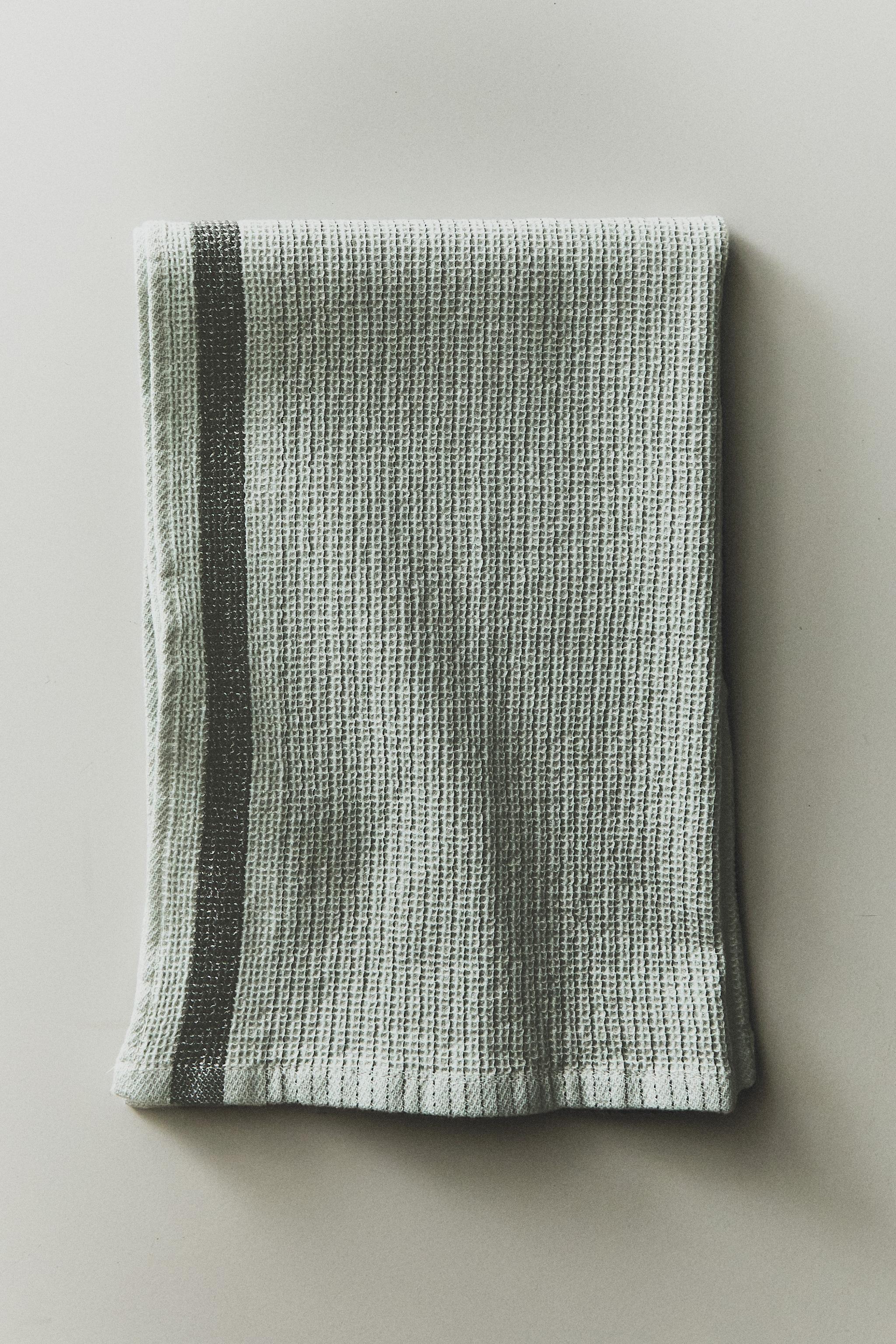 WAFFLE KITCHEN TOWEL WITH STRIPE